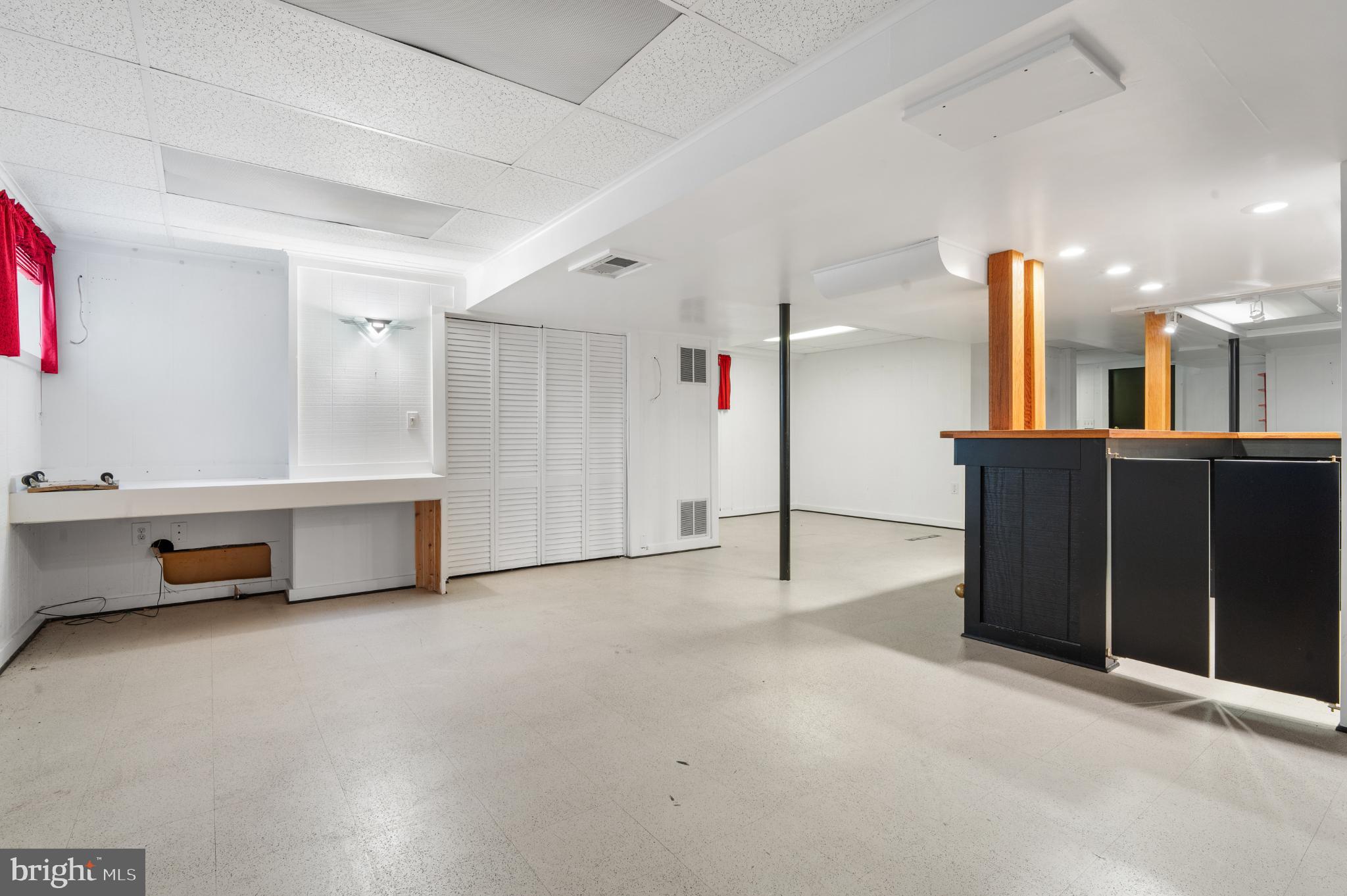 15729 Holly Grove Road Silver Spring, MD 20905 - Photo 70 of 83 Versatile space ready for your vision.