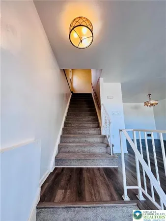 $2,385 | 235 Vista Drive, Easton, PA 18042