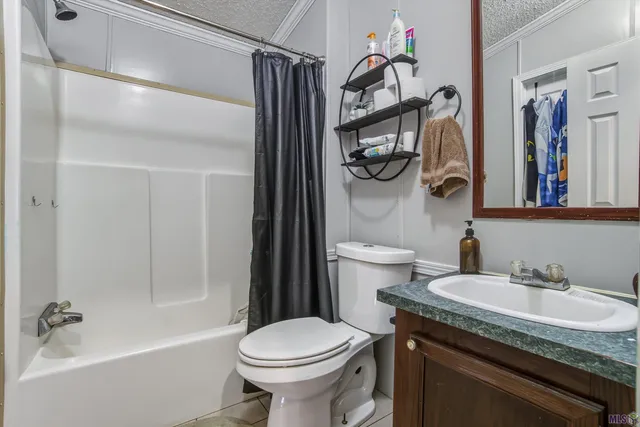 $195,000 | 32245 Lockslie Drive, Denham Springs, LA 70706