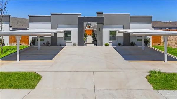 $1,100 | 307 West Campeche Avenue, Unit 1, Alton, TX 78573