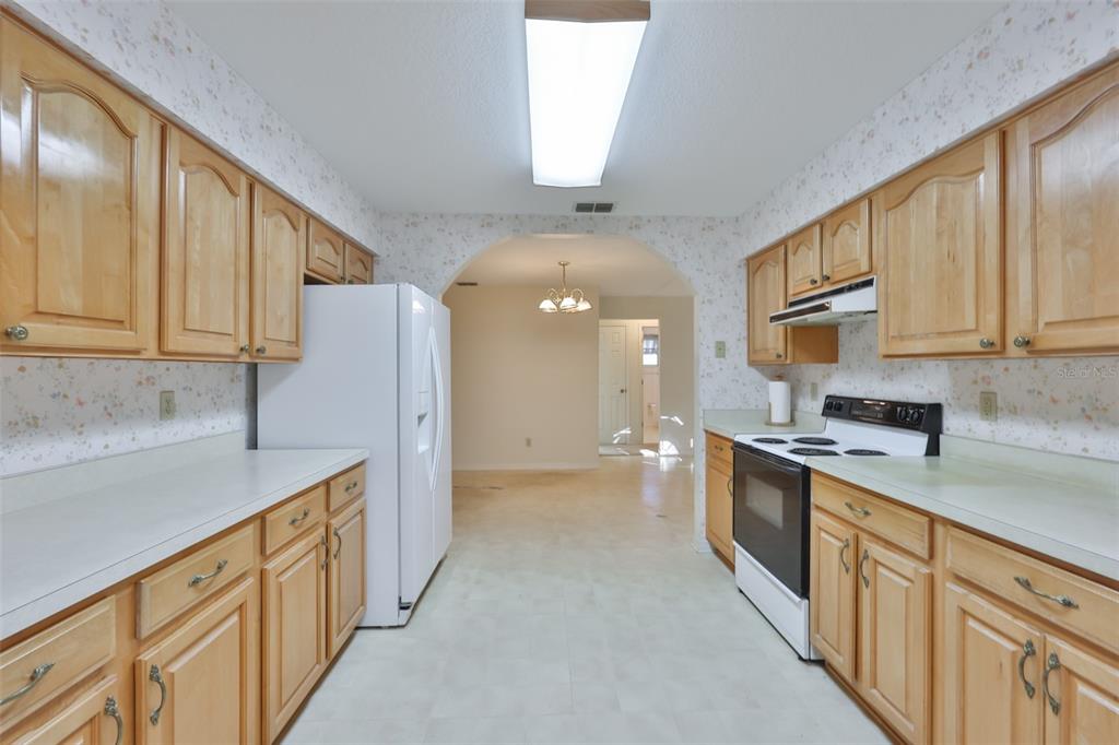 36625 Lake Pasadena Road Dade City, FL 33525 - Photo 8 of 55