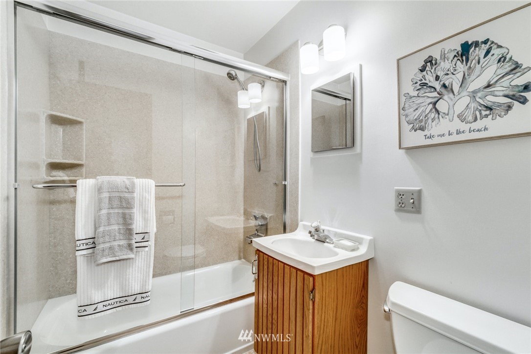 10115 Northeast 187th Street Bothell, WA 98011 - Photo 19 of 28 Gallery Image 19