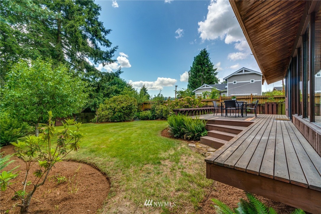 10115 Northeast 187th Street Bothell, WA 98011 - Photo 26 of 28 Gallery Image 26
