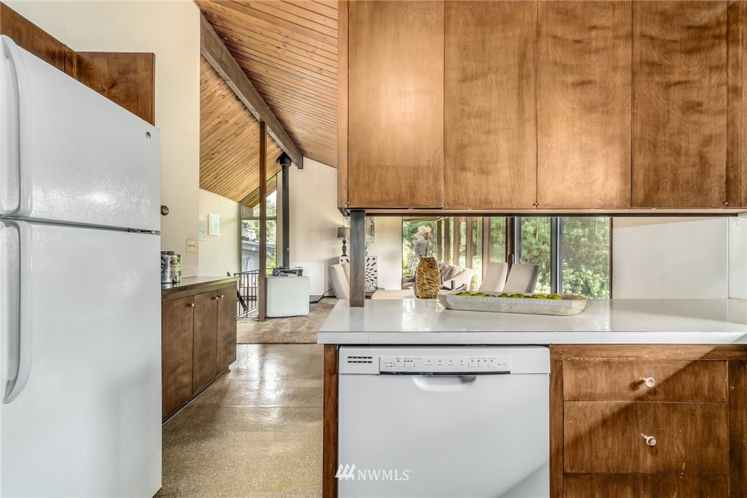 10115 Northeast 187th Street Bothell, WA 98011 - Photo 10 of 28 Gallery Image 10