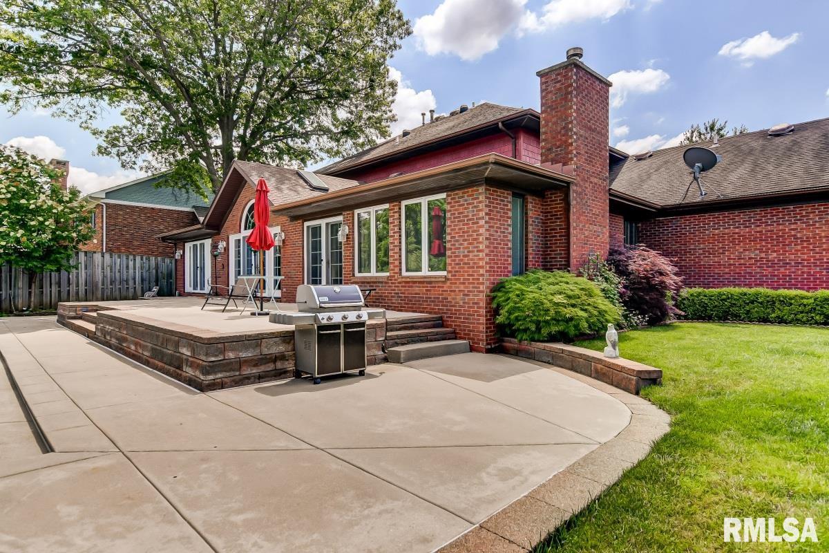 2009 Oak Creek Road Springfield, IL 62704 - Photo 46 of 50 Gallery Image 46