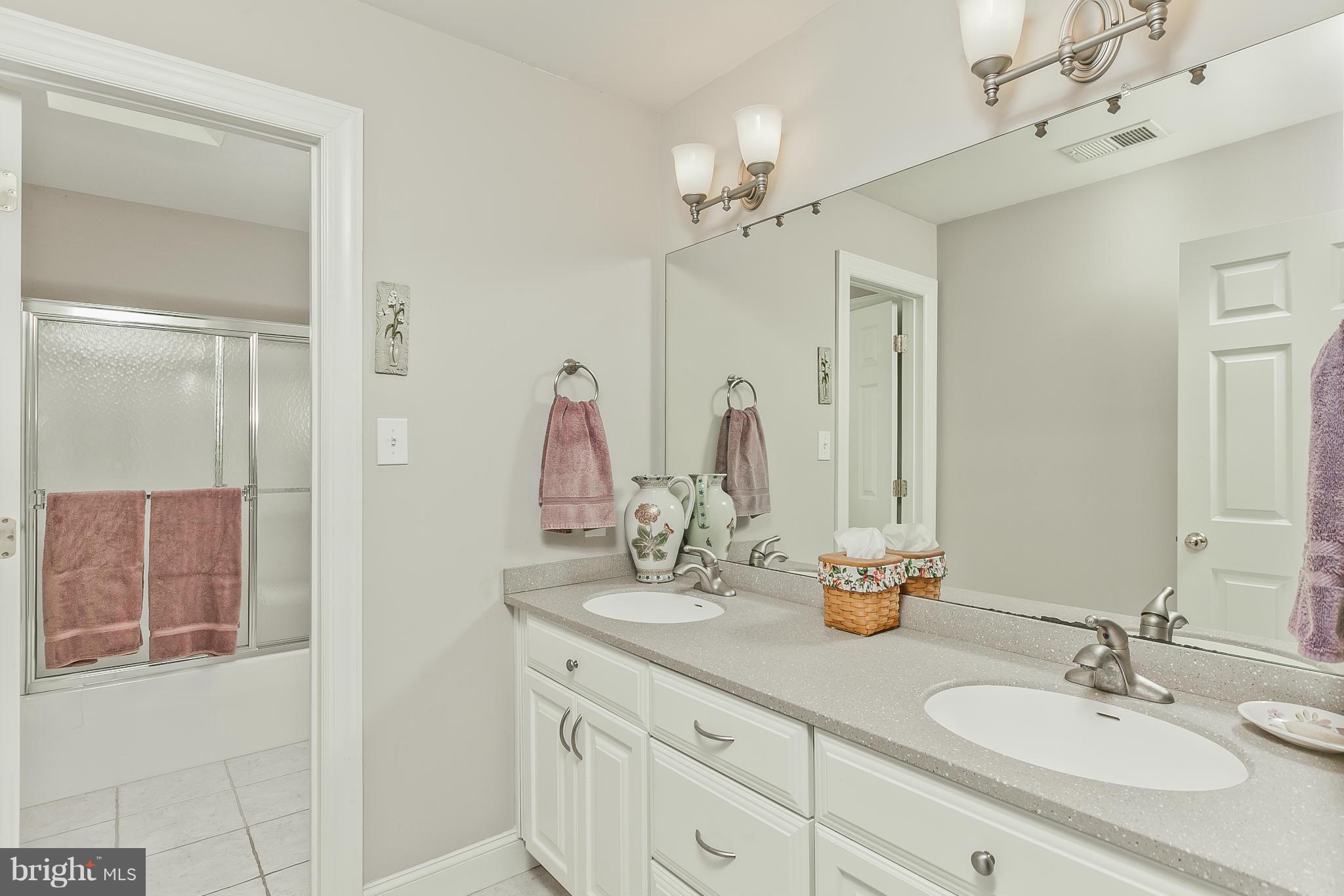 9813 Fox Road Frederick, MD 21702 - Photo 22 of 30 Bath