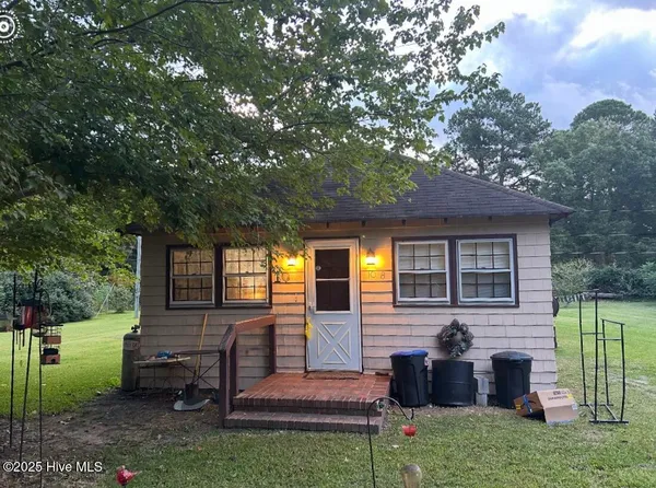 $169,000 | 108 Ruth Lane, Knotts Island, NC 27950