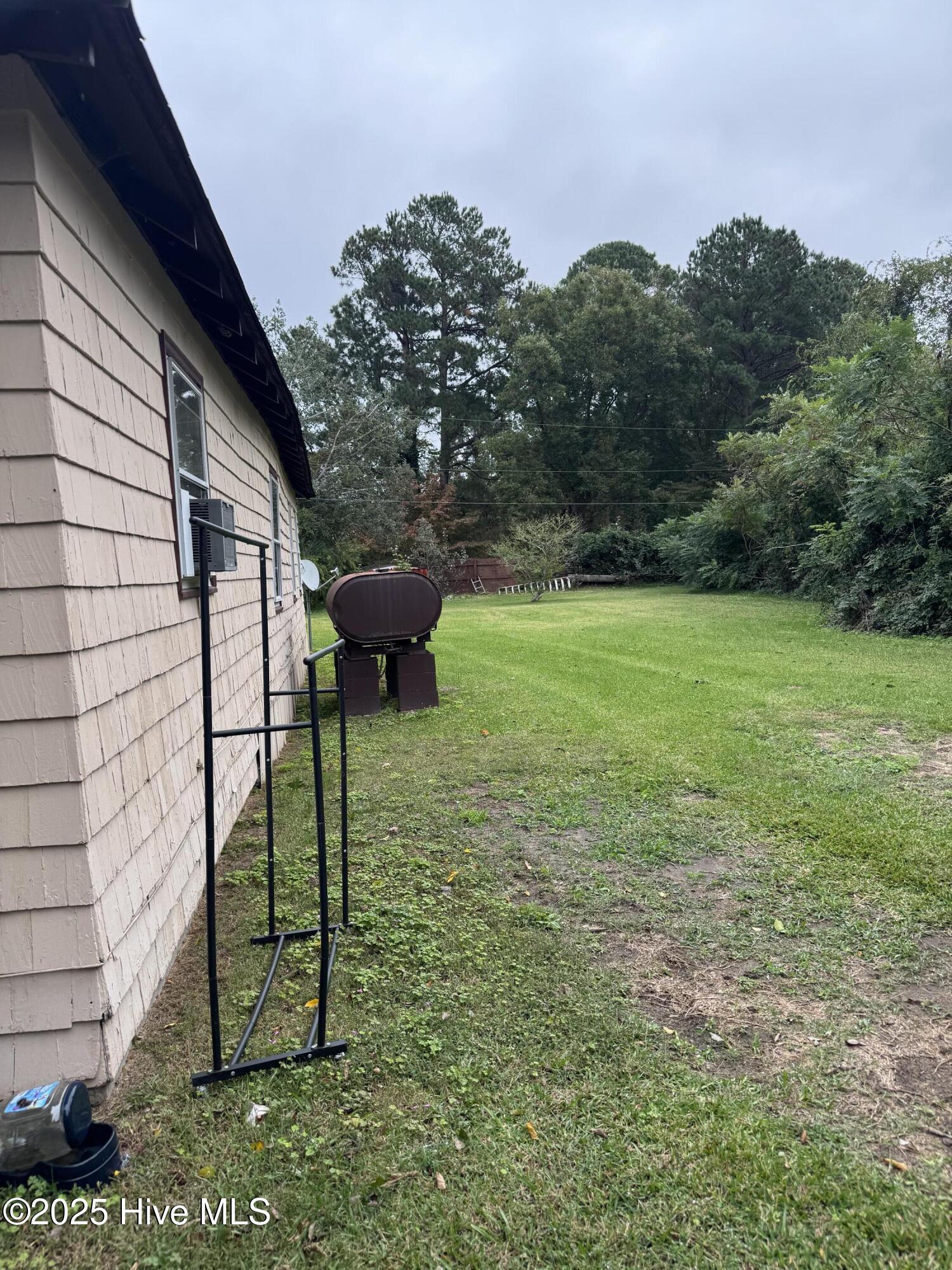 108 Ruth Lane Knotts Island, NC 27950 - Photo 3 of 6 IMG_0931