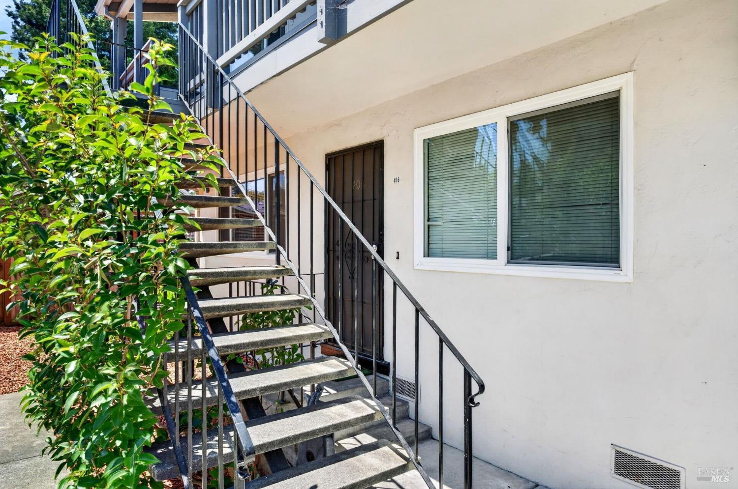 406 Klute Street Santa Rosa, CA 95401 - Photo 5 of 34