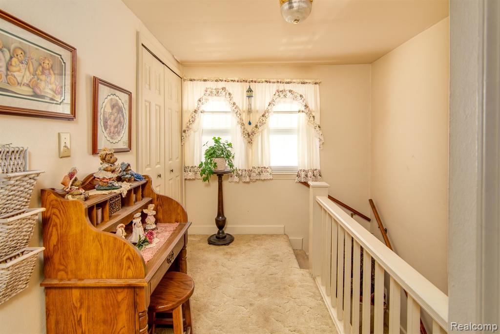 3609 Center Road Flint, MI 48506 - Photo 16 of 32