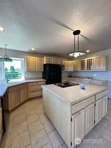 $699,999 | 3639 Ridgeview Boulevard, Wenatchee, WA 98801