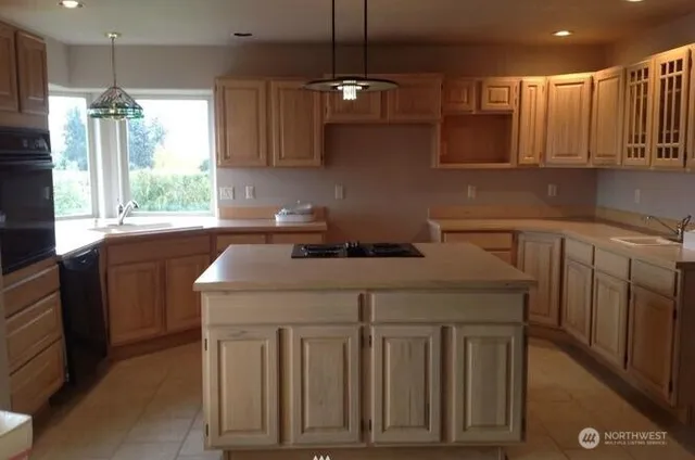 $699,999 | 3639 Ridgeview Boulevard, Wenatchee, WA 98801