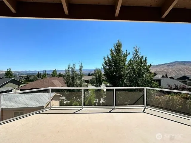 $699,999 | 3639 Ridgeview Boulevard, Wenatchee, WA 98801