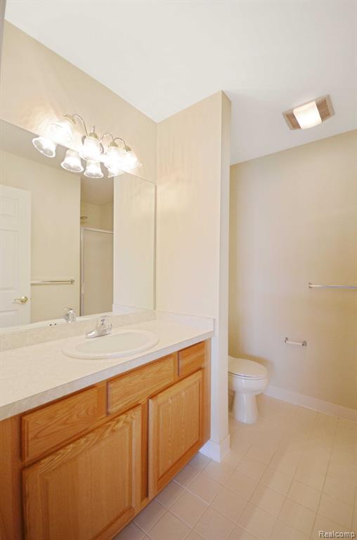 33556 Utica Road, Unit 21 Fraser, MI 48026 - Photo 13 of 21