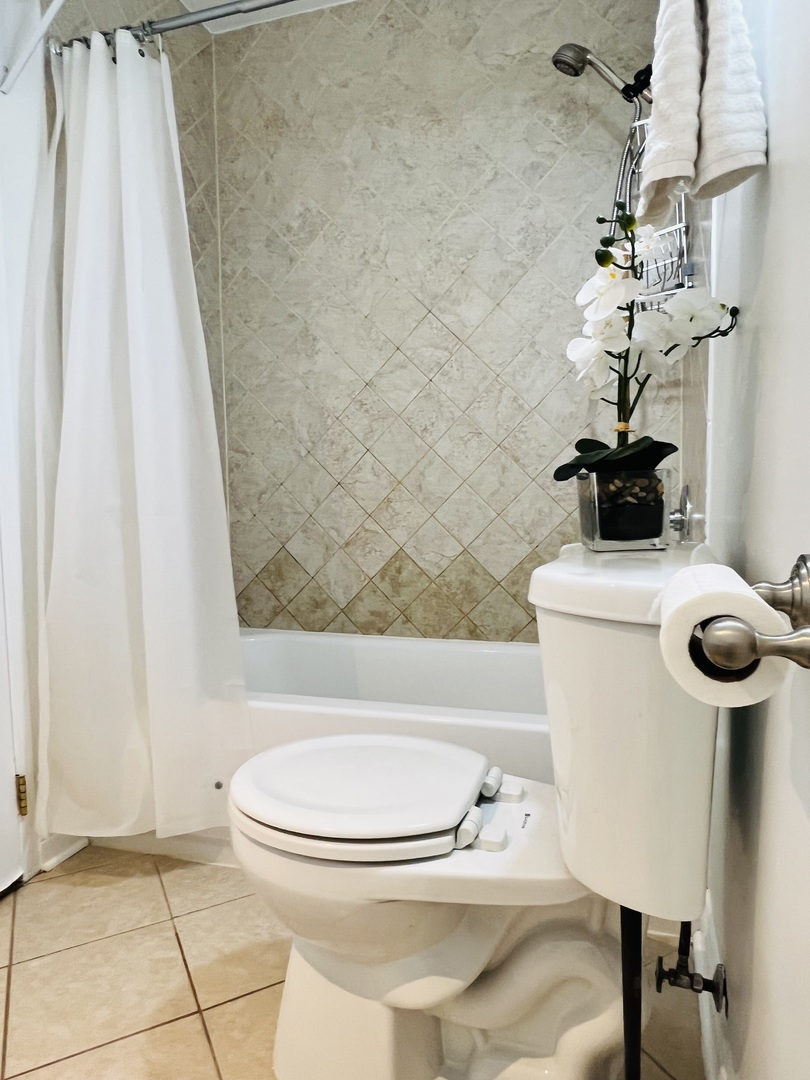 9001 Golf Road, Unit 2I Des Plaines, IL 60016 - Photo 16 of 20