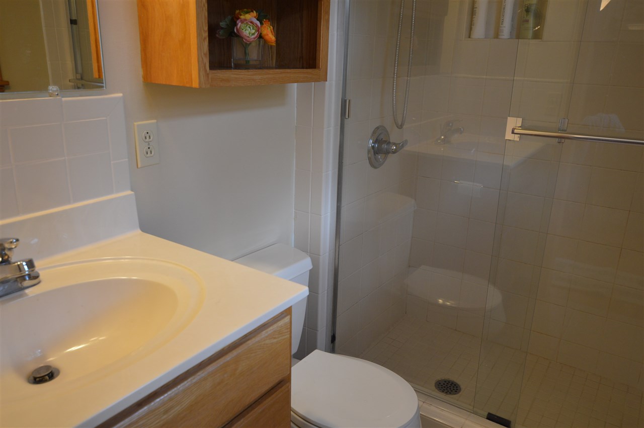 602 Bloomfield Road Traverse City, MI 49686 - Photo 33 of 67 1831156-32.JPG
