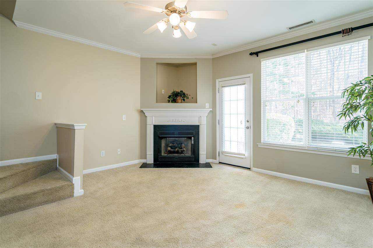 4869 Sir Duncan Way Raleigh, NC 27612 - Photo 11 of 25 Living Room