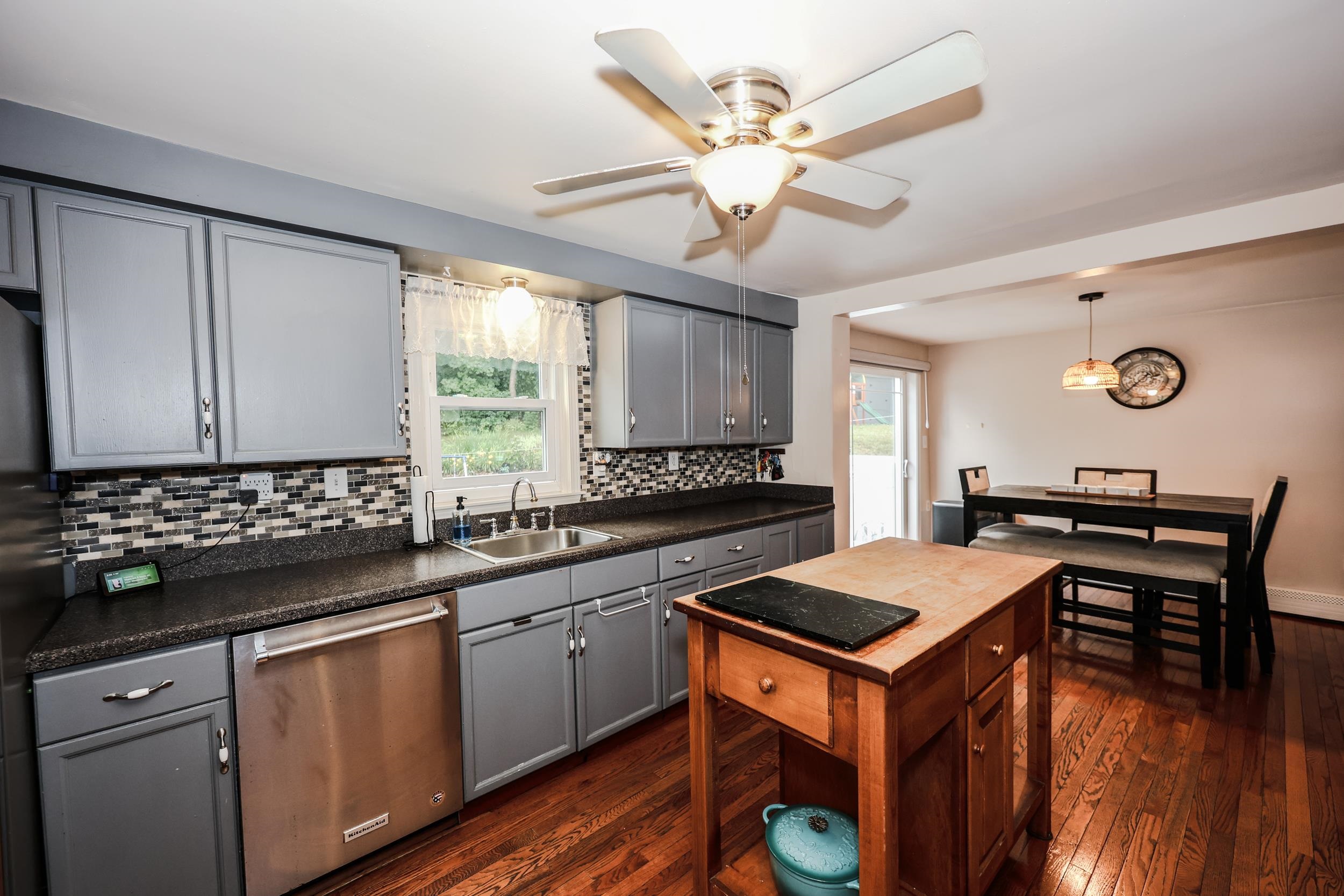 6 Concord Avenue Derry, NH 03038 - Photo 11 of 45