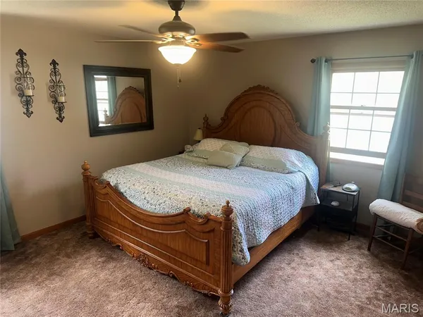 $340,000 | 4118 Windmere Drive, Hannibal, MO 63401