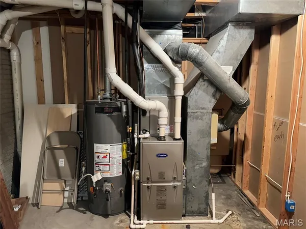 $340,000 | 4118 Windmere Drive, Hannibal, MO 63401