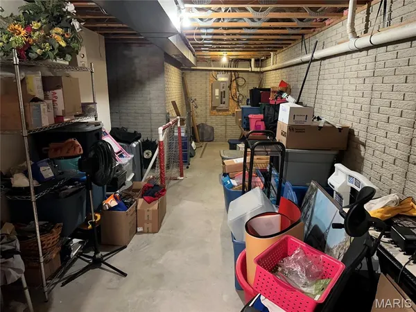 $340,000 | 4118 Windmere Drive, Hannibal, MO 63401