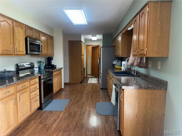 $340,000 | 4118 Windmere Drive, Hannibal, MO 63401