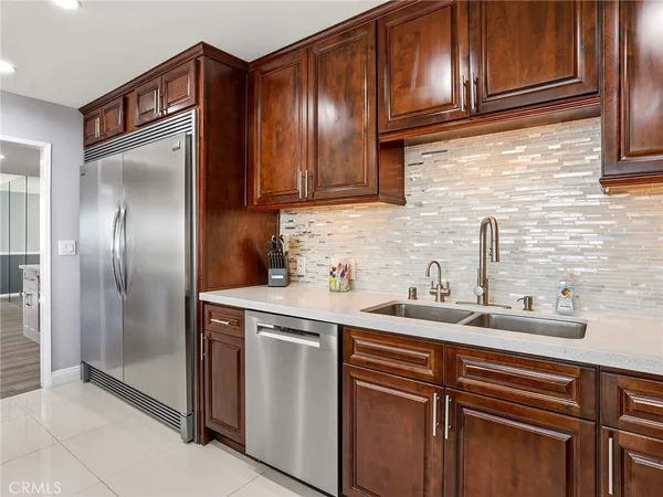 $2,299,992 | 1426 East Tujunga Avenue, Burbank, CA 91501