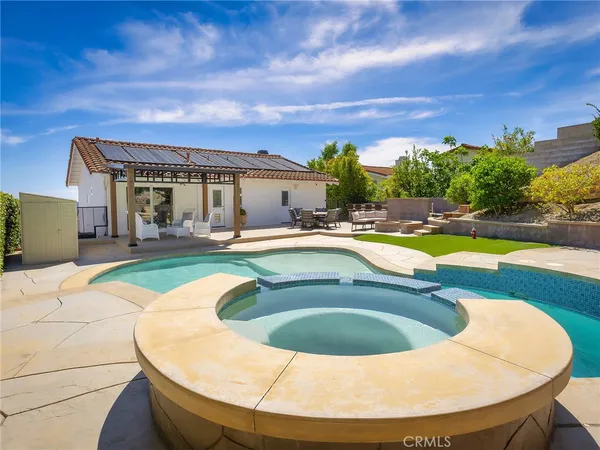 $2,299,992 | 1426 East Tujunga Avenue, Burbank, CA 91501