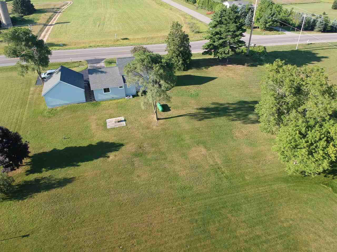 6226 Secor Road Traverse City, MI 49685 - Photo 24 of 34 1841125-23.JPG