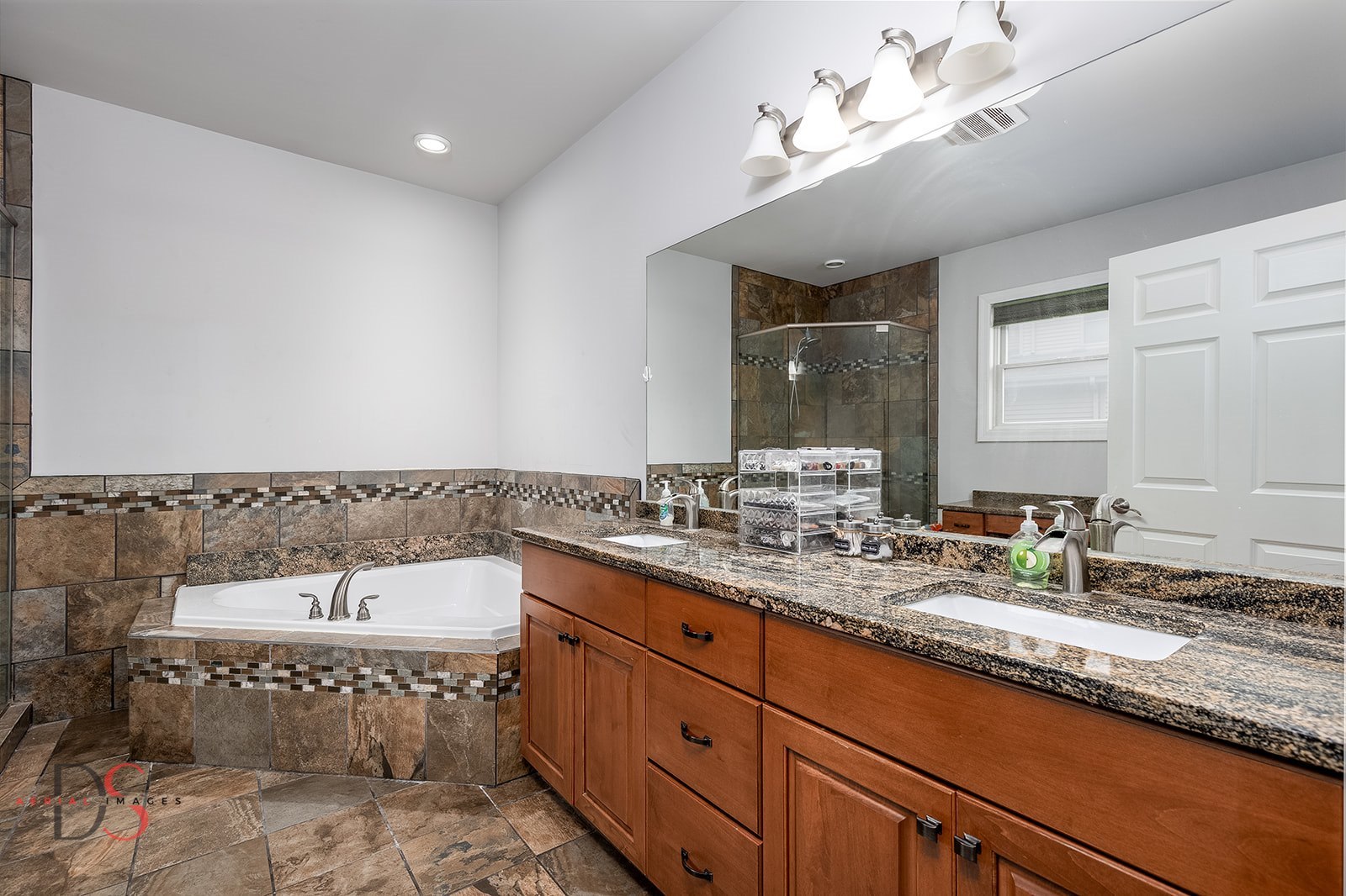1661 Locust Road Morris, IL 60450 - Photo 20 of 35 Gallery Image 20