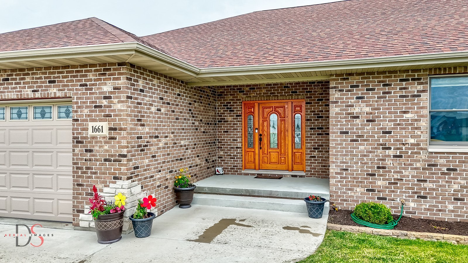 1661 Locust Road Morris, IL 60450 - Photo 3 of 35 Gallery Image 3