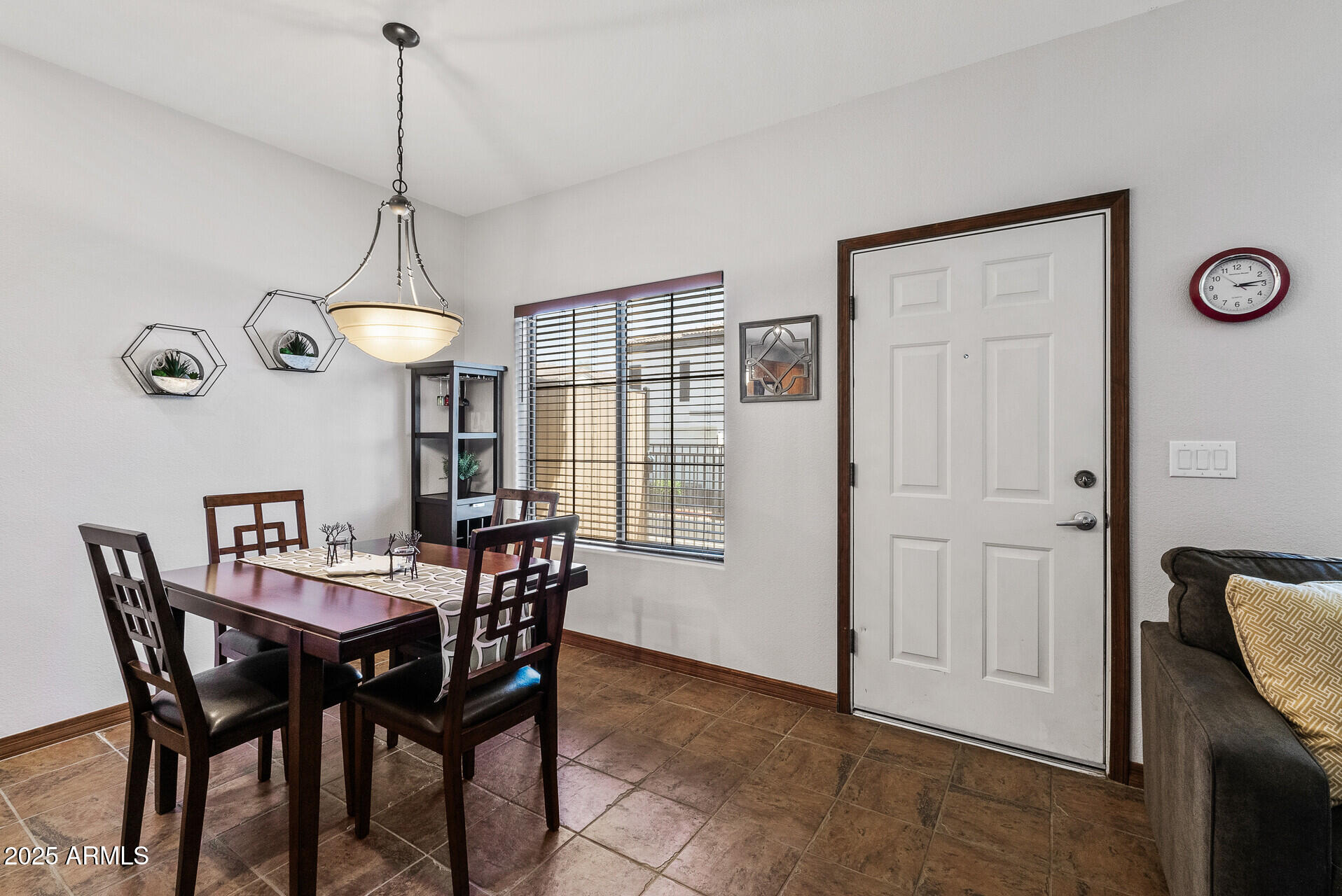 3150 East Beardsley Road, Unit 1023 Phoenix, AZ 85050 - Photo 14 of 48 09_3150_E_Beardsley_Rd_Unit_10239_mls