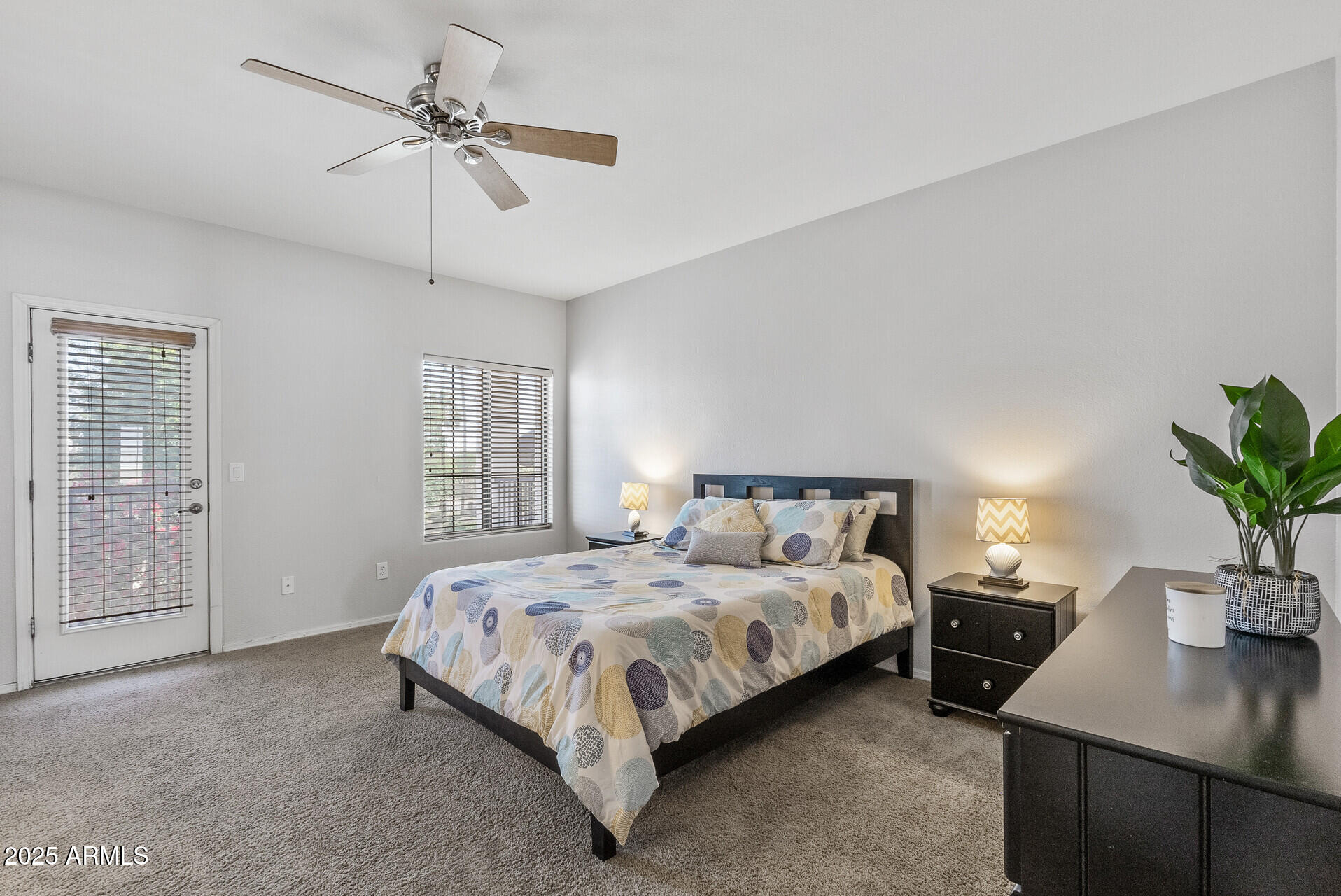 3150 East Beardsley Road, Unit 1023 Phoenix, AZ 85050 - Photo 17 of 48 21_3150_E_Beardsley_Rd_Unit_102321_mls