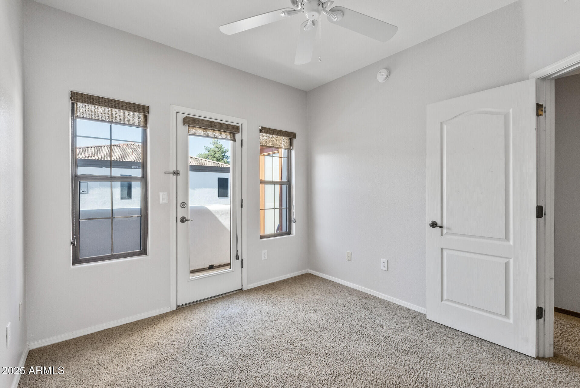 3150 East Beardsley Road, Unit 1023 Phoenix, AZ 85050 - Photo 30 of 48 29_3150_E_Beardsley_Rd_Unit_102329_mls