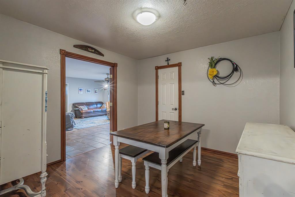 614 Overhill Road Granbury, TX 76048 - Photo 22 of 40