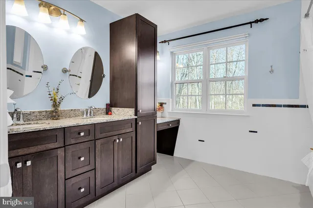 $579,900 | 7 Stirling Drive, Newark, DE 19702