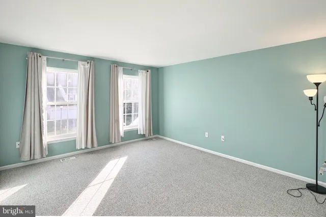 $579,900 | 7 Stirling Drive, Newark, DE 19702