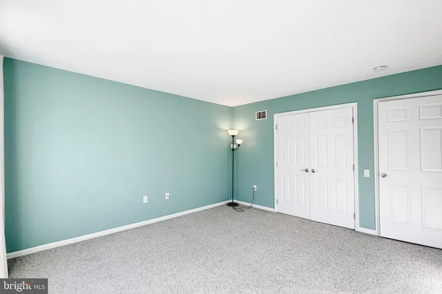 $579,900 | 7 Stirling Drive, Newark, DE 19702