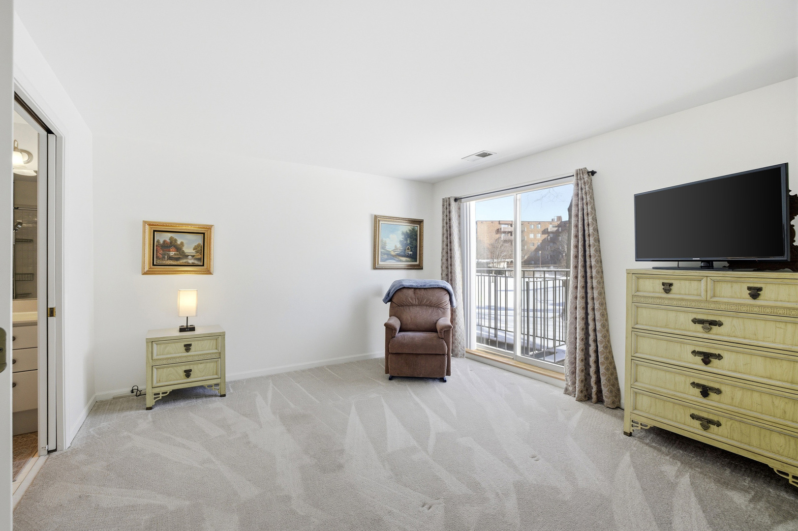 815 Leicester Road, Unit 109 Elk Grove Village, IL 60007 - Photo 14 of 31