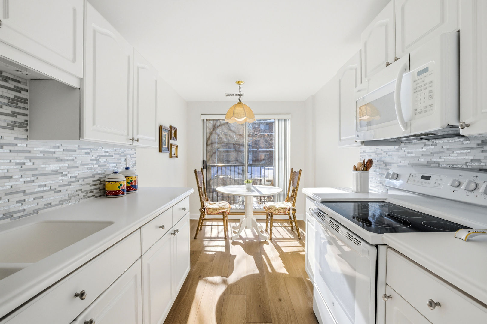 815 Leicester Road, Unit 109 Elk Grove Village, IL 60007 - Photo 10 of 31