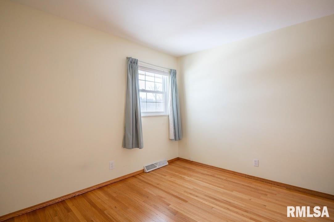6320 North Hamilton Road Peoria, IL 61614 - Photo 18 of 34 Gallery Image 18