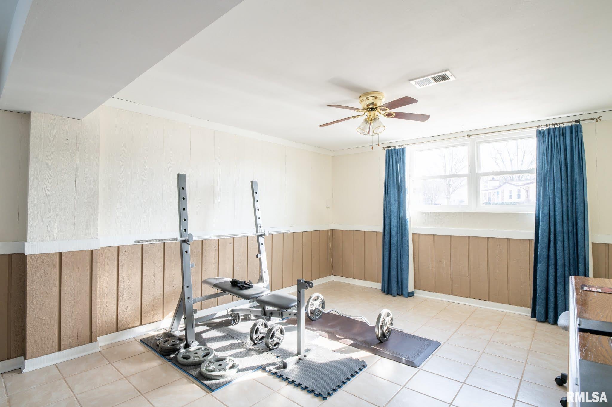 6320 North Hamilton Road Peoria, IL 61614 - Photo 24 of 34 Gallery Image 24