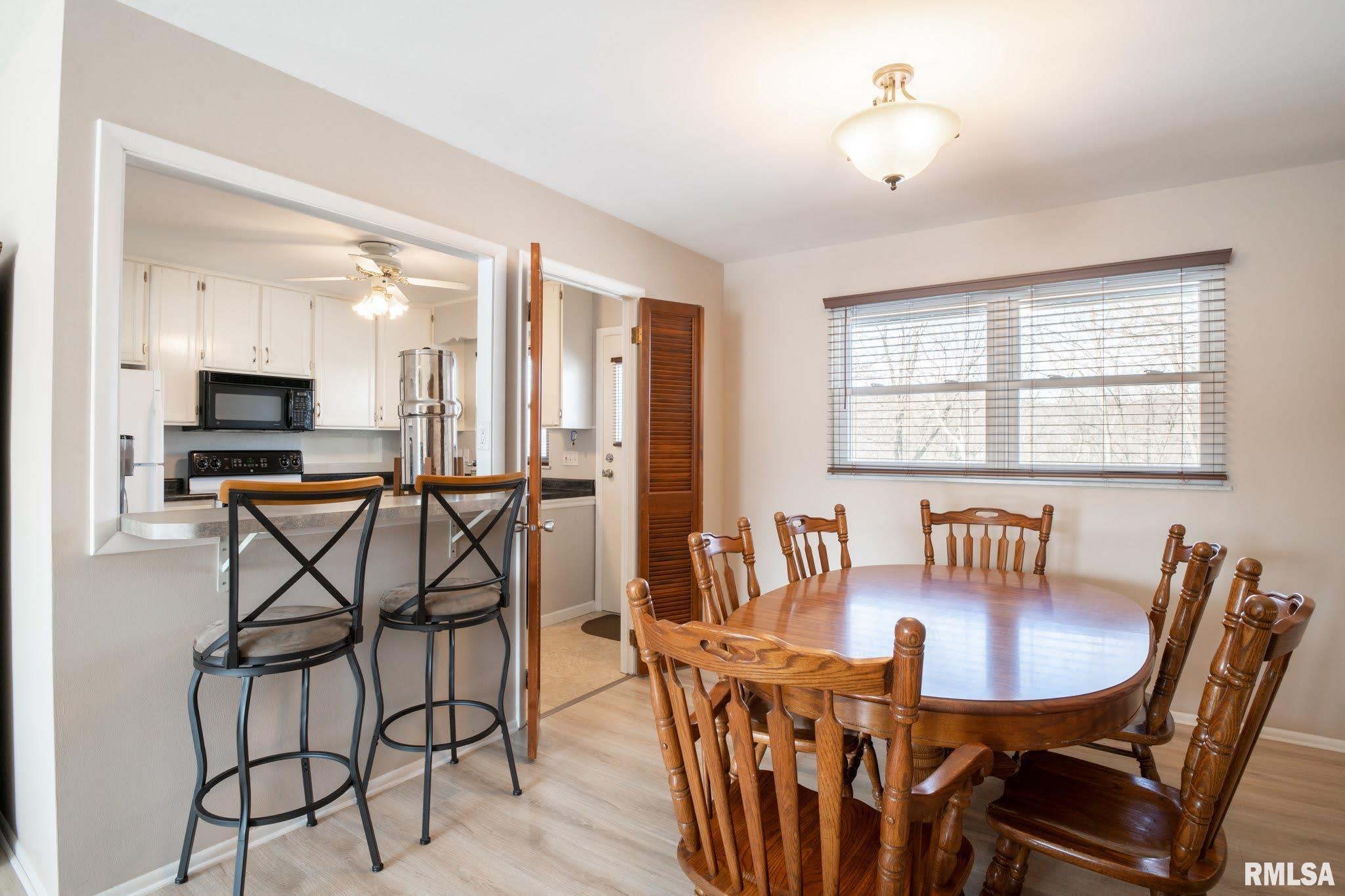 6320 North Hamilton Road Peoria, IL 61614 - Photo 8 of 34 Gallery Image 8
