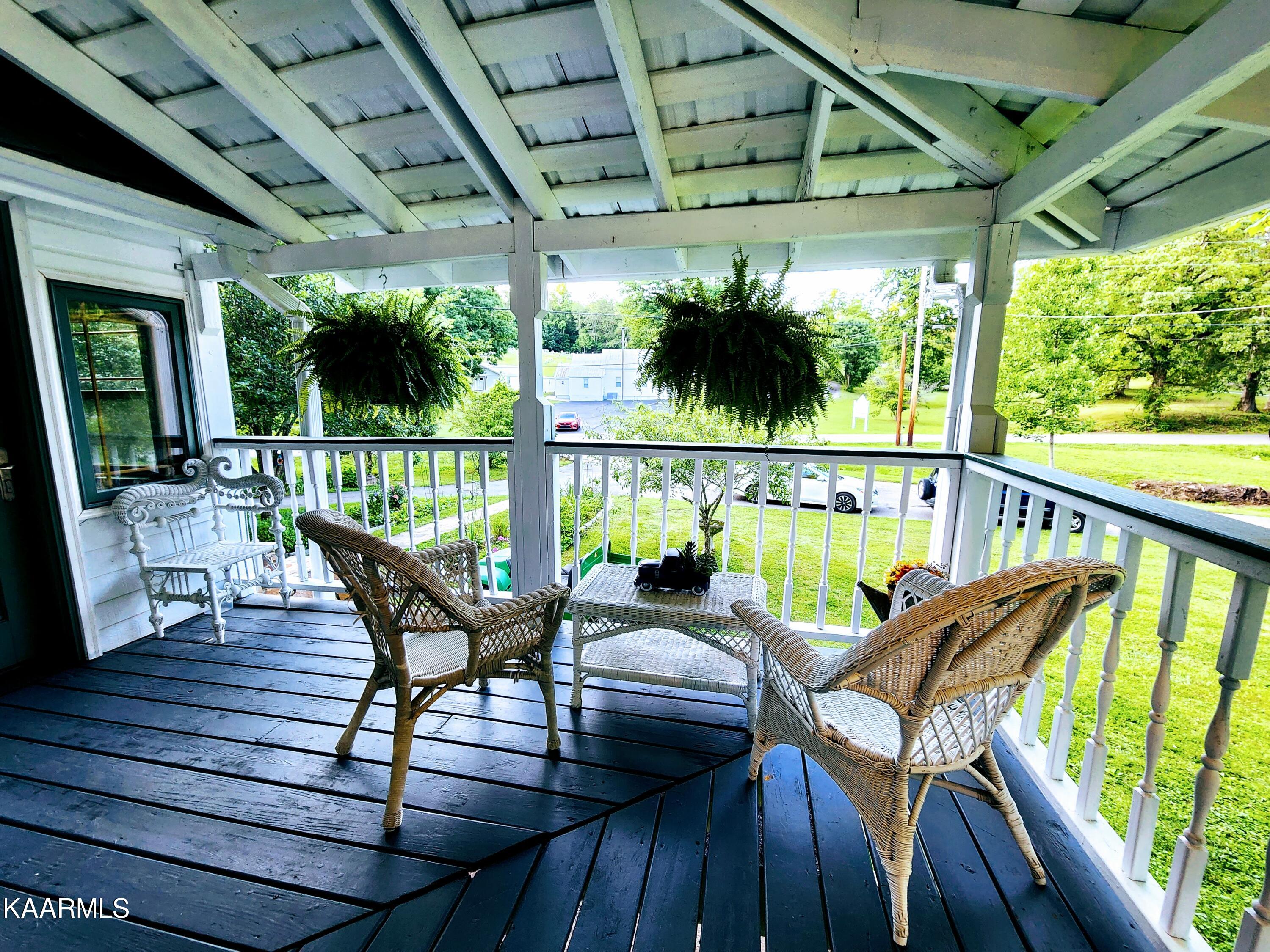 424 Poplar Springs Road Kingston, TN 37763 - Photo 25 of 59 Covered Porch