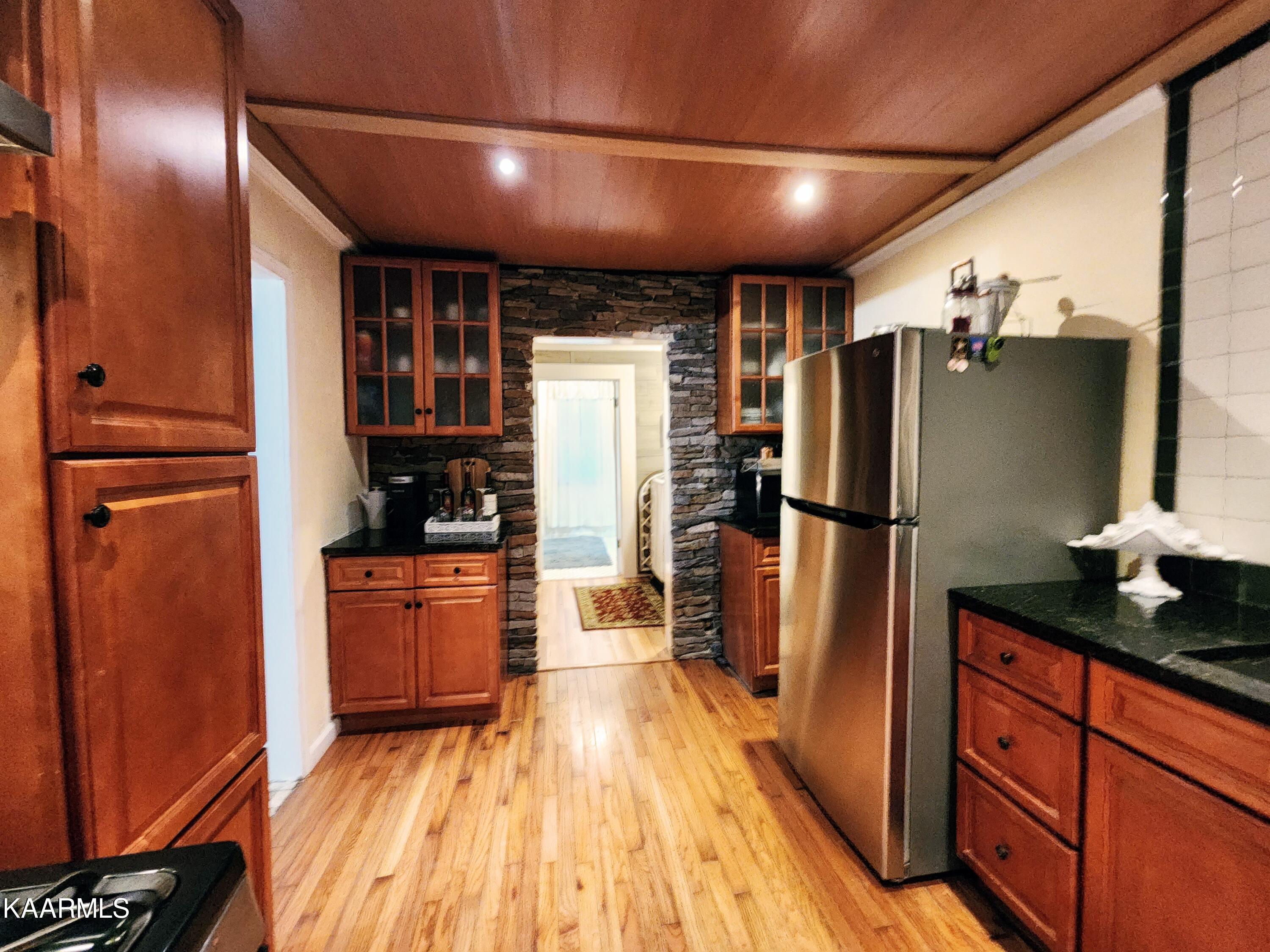 424 Poplar Springs Road Kingston, TN 37763 - Photo 34 of 59 Kitchen