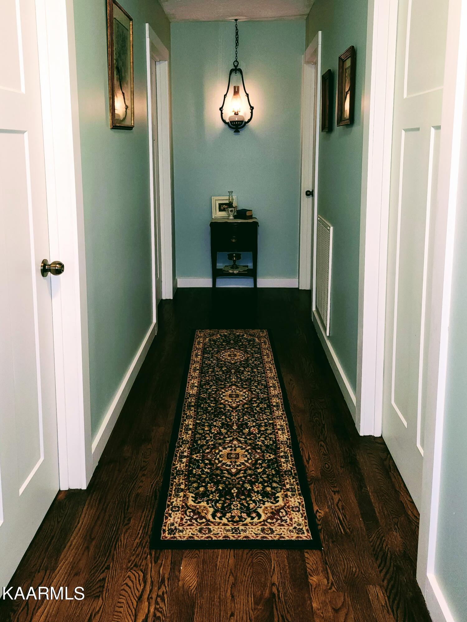 424 Poplar Springs Road Kingston, TN 37763 - Photo 42 of 59 Hallway