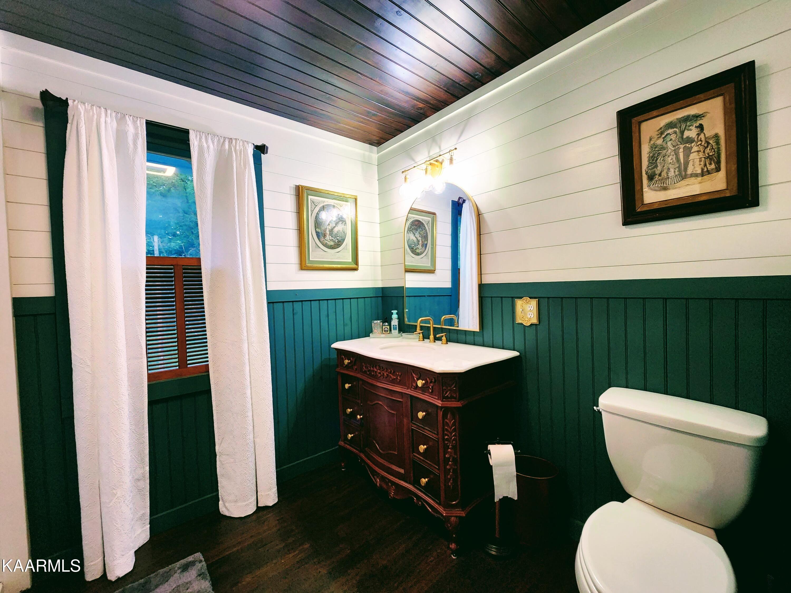 424 Poplar Springs Road Kingston, TN 37763 - Photo 51 of 59 Master Bath