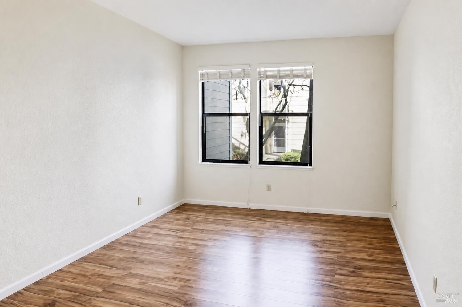 615 Cherry Avenue Sonoma, CA 95476 - Photo 15 of 30 Gallery Image 15