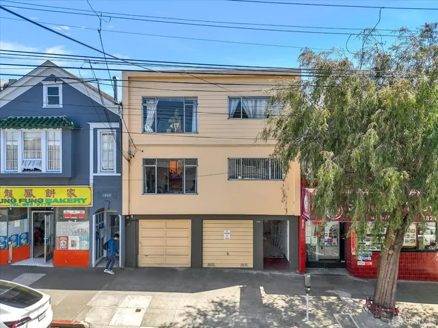 a house view with a outdoor space