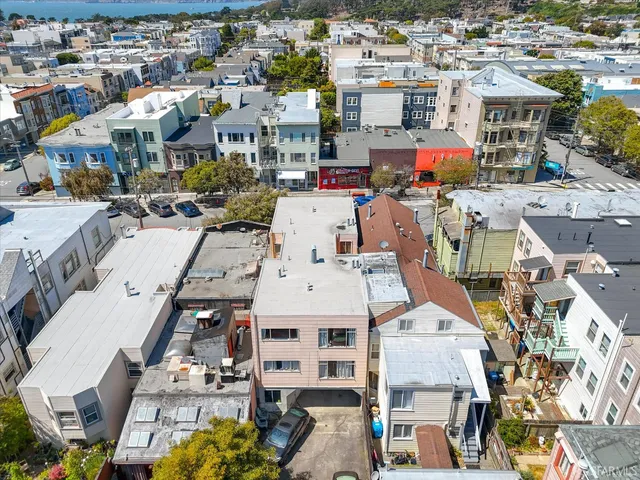 a picture of city view